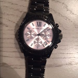 Michael kors authentic 5872 watch. Discontinued